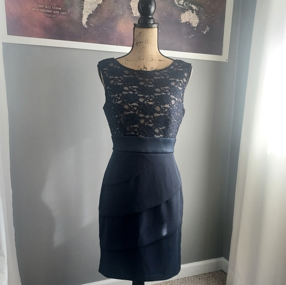 Connected Apparel,  woman's deep blue size 6 dress - Picture 2 of 8